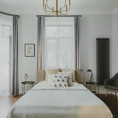 Cozy Near Zalgirio Arena By Urban Rent Apartment Kaunas