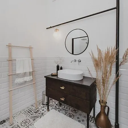 Apartment Cozy Near Zalgirio Arena By Urban Rent Kaunas