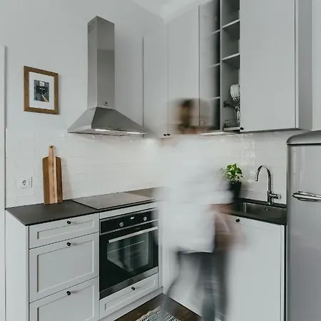 Apartment Cozy Near Zalgirio Arena By Urban Rent Kaunas